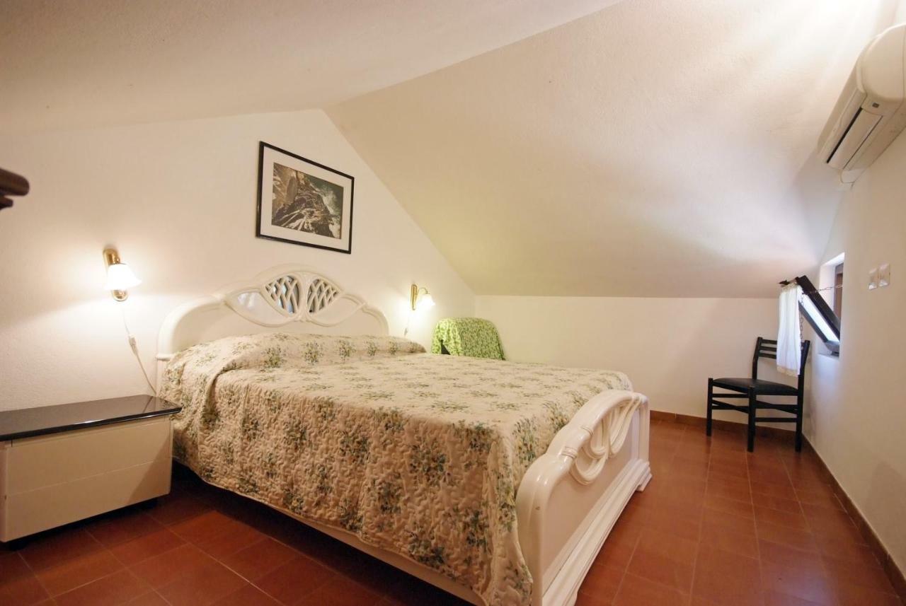 Residence Sud Est Porto Azzurro Dış mekan fotoğraf